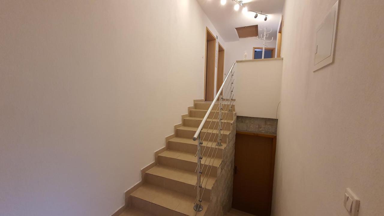 Apartment Tijana Nomenj Ngoại thất bức ảnh