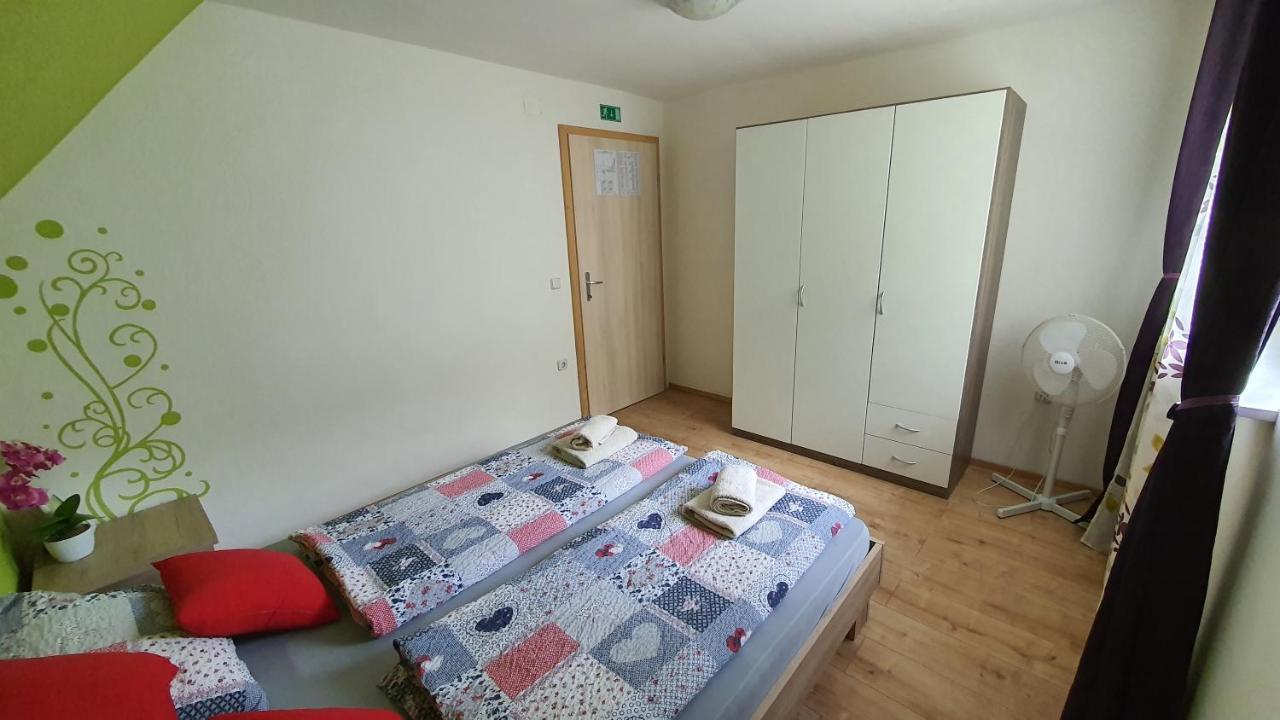 Apartment Tijana Nomenj Ngoại thất bức ảnh